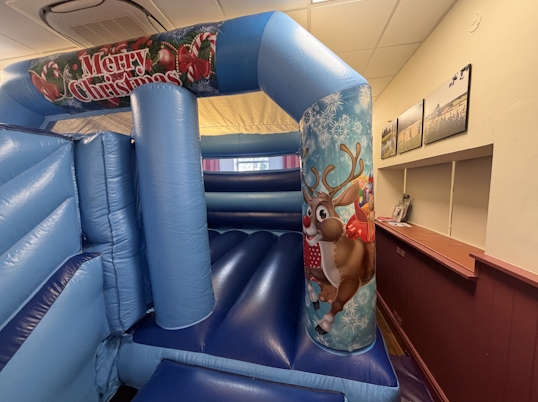 Bounce, Jump N Slide (Chrismas)