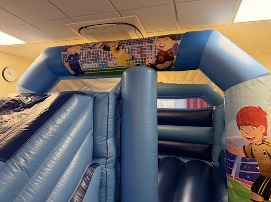 Bounce, Jump N Slide (Football)