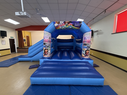 Party Fun N Slide (Gabby's Dollhouse)