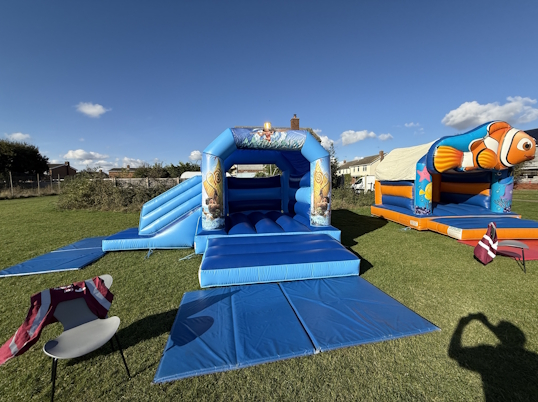 Party Fun N Slide (Moana)